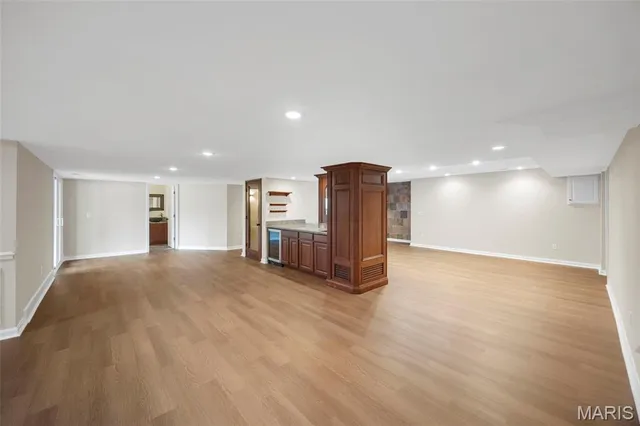 $900,000 | 1406 Wheatfield Lane, St. Albans, MO 63073