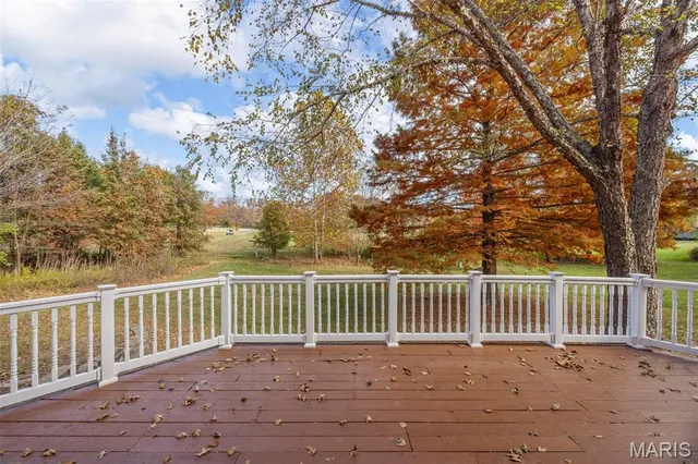 $900,000 | 1406 Wheatfield Lane, St. Albans, MO 63073