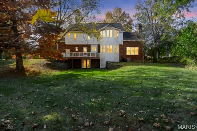 $900,000 | 1406 Wheatfield Lane, St. Albans, MO 63073