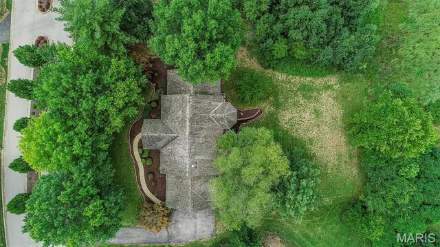 $900,000 | 1406 Wheatfield Lane, St. Albans, MO 63073