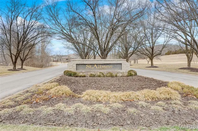 $900,000 | 1406 Wheatfield Lane, St. Albans, MO 63073