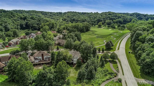 $900,000 | 1406 Wheatfield Lane, St. Albans, MO 63073