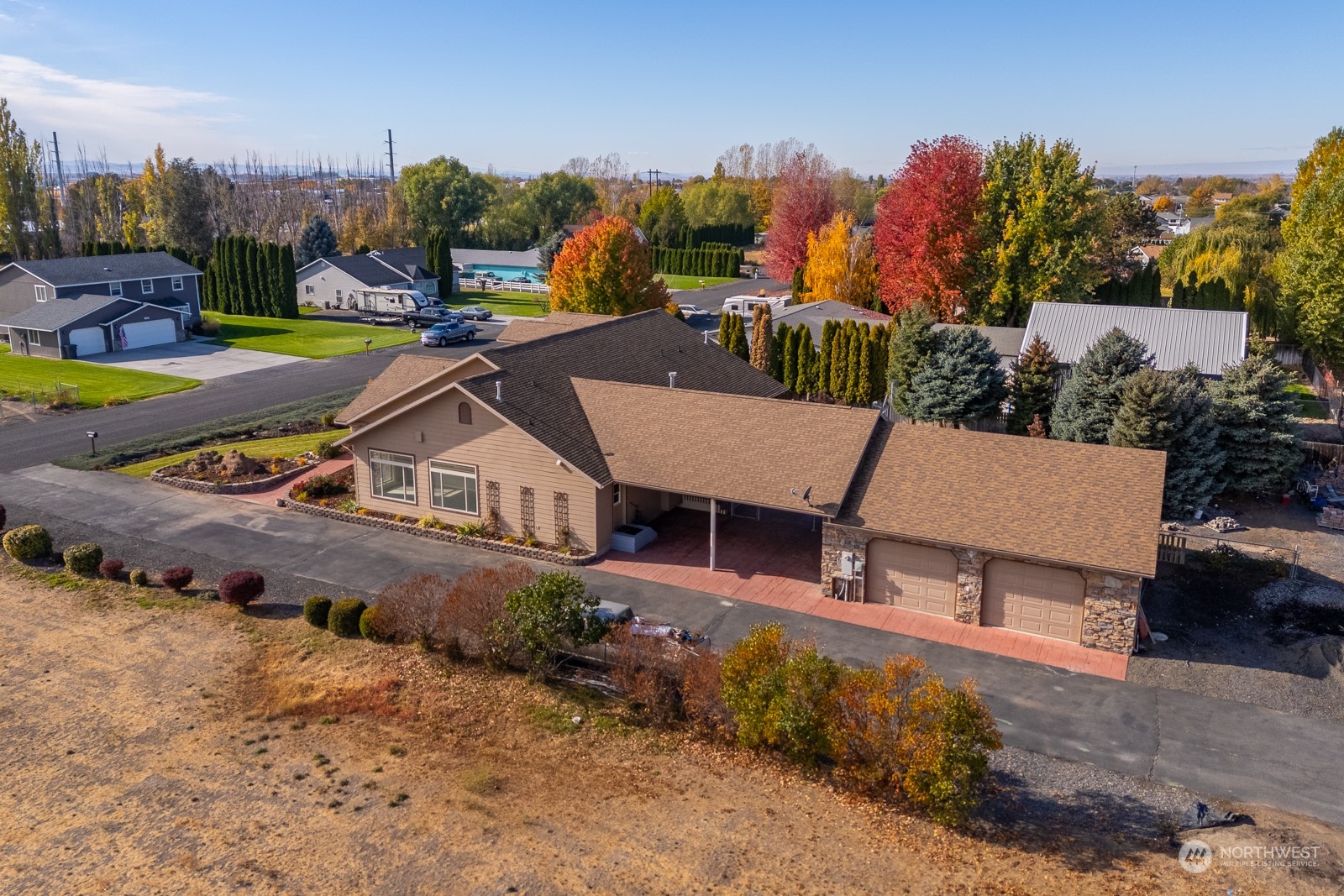 11396 Thompson Road Northeast Moses Lake, WA 98837 - Photo 10 of 39