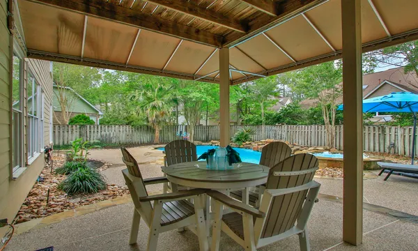 $639,900 | 34 Redland Place, Spring, TX 77382