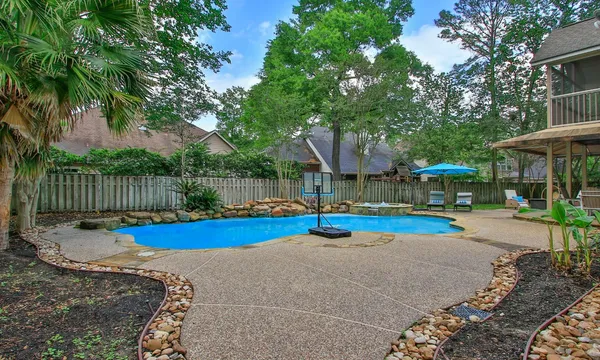 $639,900 | 34 Redland Place, Spring, TX 77382