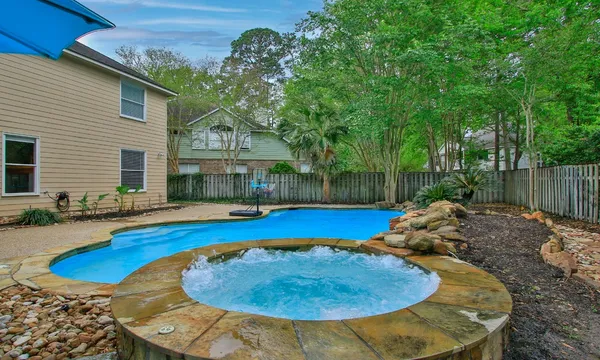 $639,900 | 34 Redland Place, Spring, TX 77382