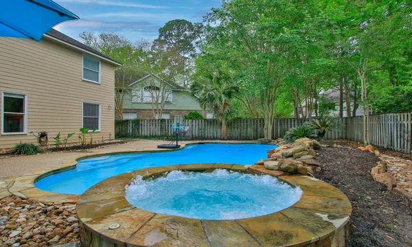 $639,900 | 34 Redland Place, Spring, TX 77382