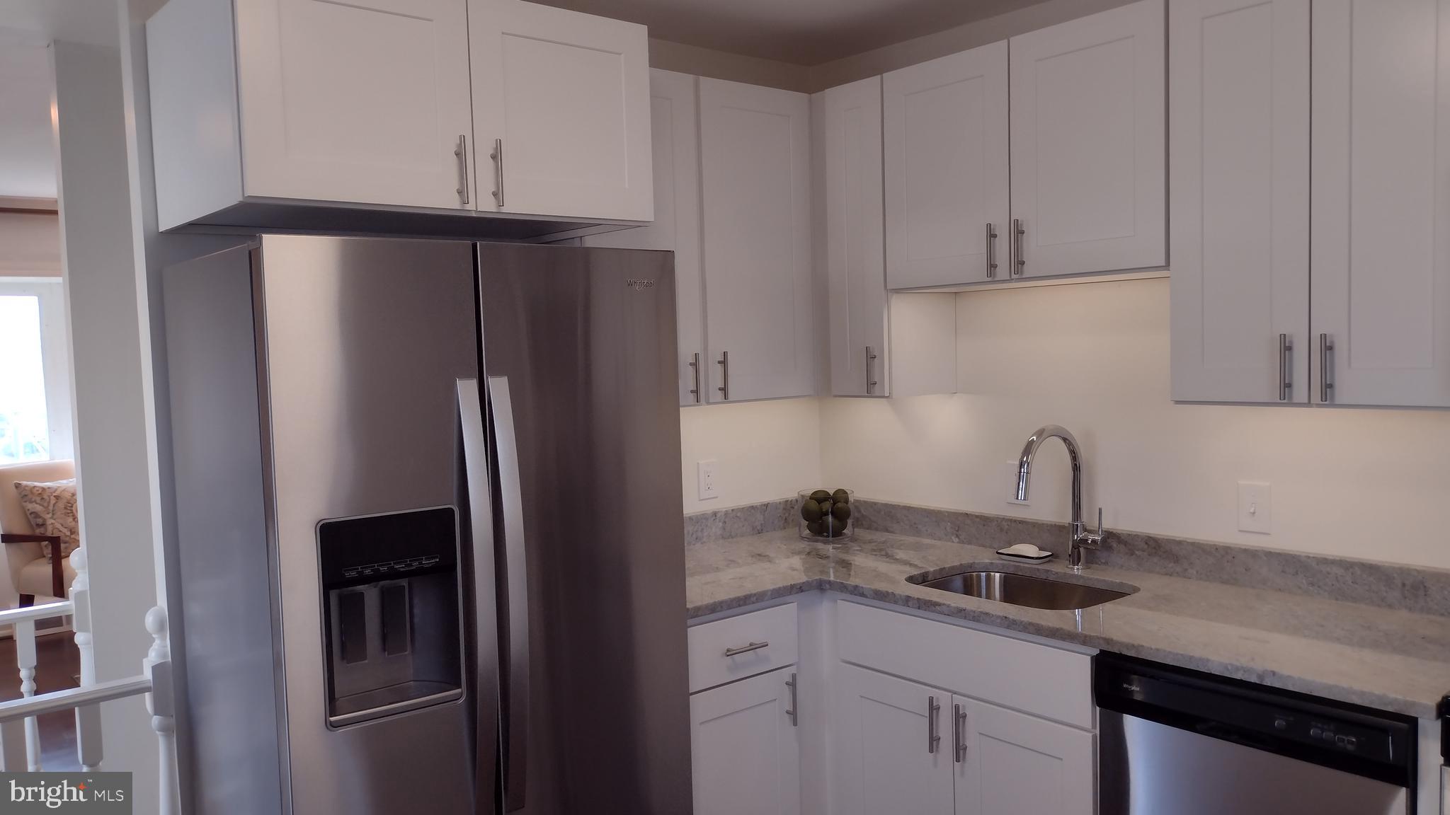 254 Candytuft Road Reisterstown, MD 21136 - Photo 13 of 44 Kitchen w / all new Stainless Steel Appliances