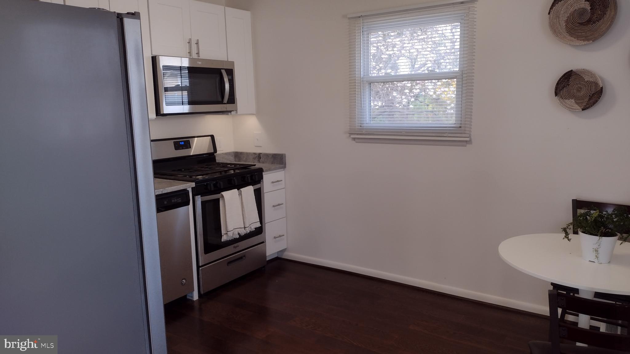 254 Candytuft Road Reisterstown, MD 21136 - Photo 16 of 44 Eat-In Kitchen