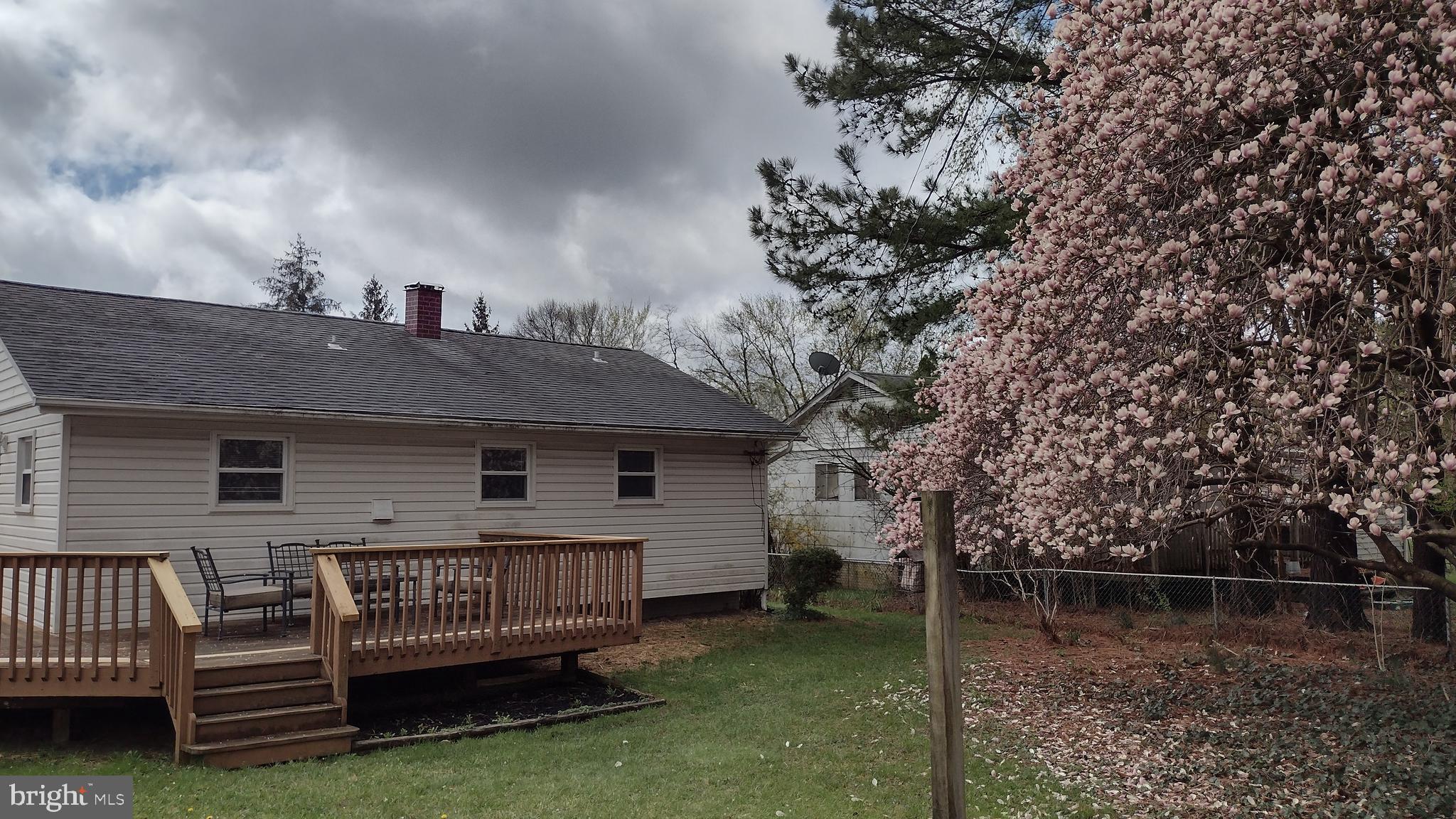 254 Candytuft Road Reisterstown, MD 21136 - Photo 42 of 44 Large Deck 16 x 12 approximately