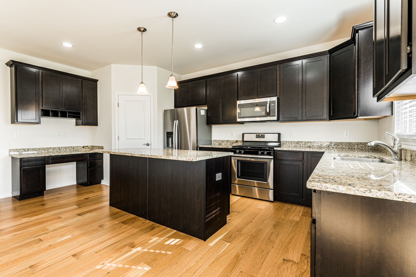 1145 Bailey Road Sycamore, IL 60178 - Photo 7 of 47 Gallery Image 7