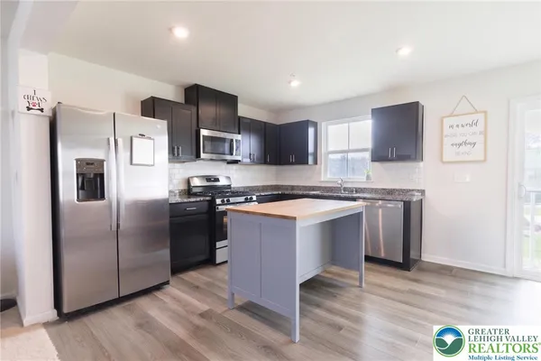 $315,000 | 2126 Cross Country Road, Northampton, PA 18067