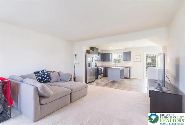 $315,000 | 2126 Cross Country Road, Northampton, PA 18067