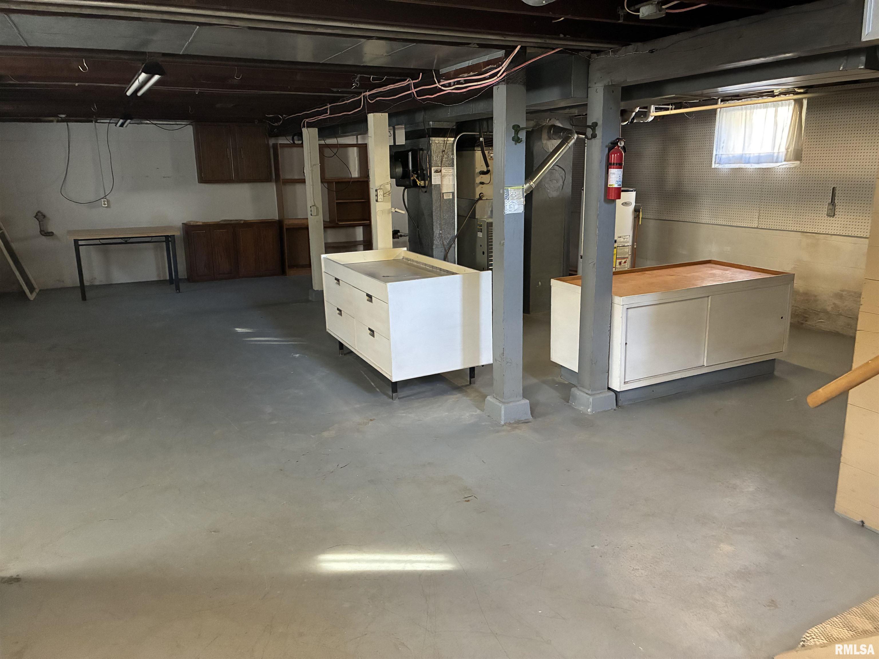 422 45th Street Moline, IL 61265 - Photo 14 of 18