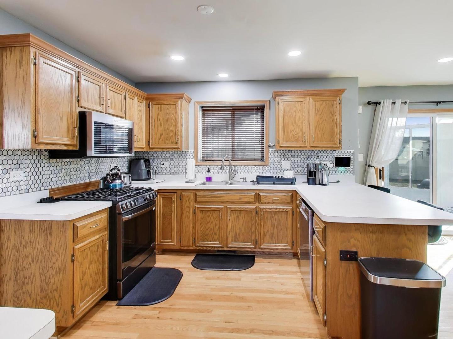 313 Fox Bend Circle Bolingbrook, IL 60440 - Photo 11 of 58