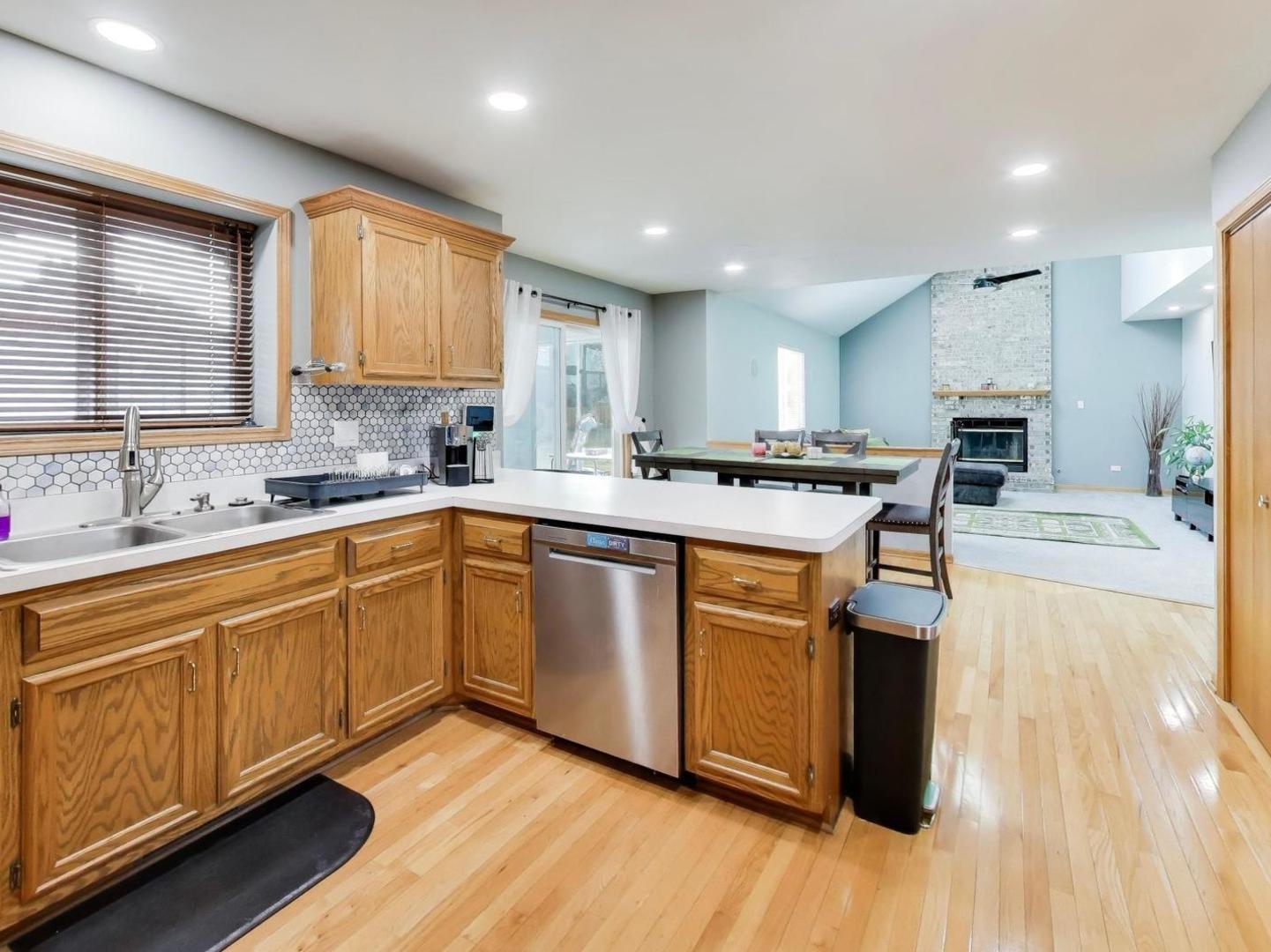 313 Fox Bend Circle Bolingbrook, IL 60440 - Photo 13 of 58