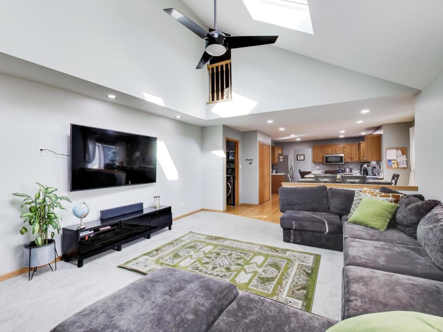 313 Fox Bend Circle Bolingbrook, IL 60440 - Photo 20 of 58