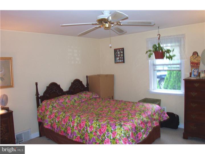 230 Overlook Road Ambler, PA 19002 - Photo 8 of 17 Bedroom - Main