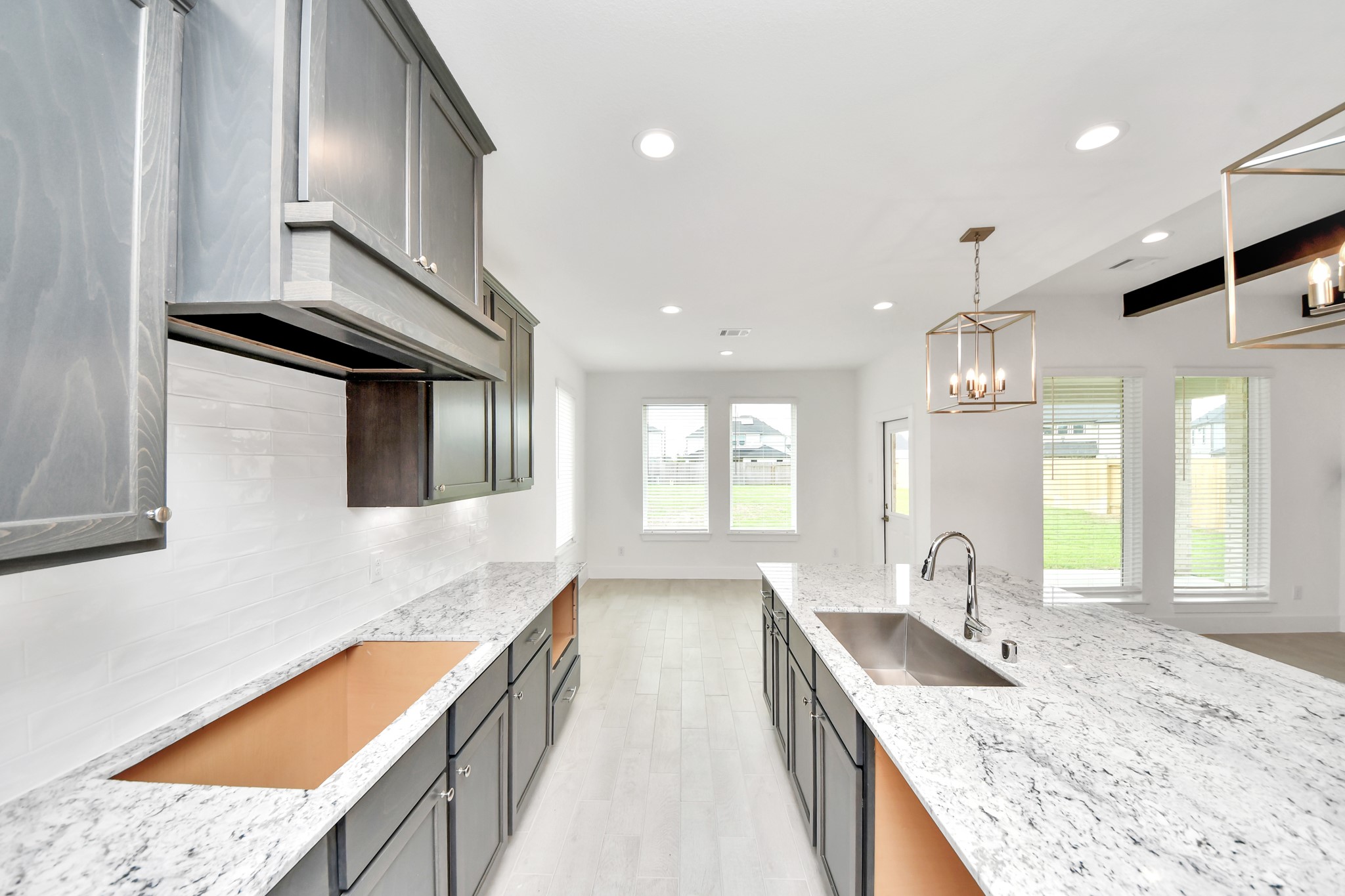 3106 Native Spg Drive Spring, TX 77373 - Photo 17 of 47 This generously spacious kitchen is a dream realized!