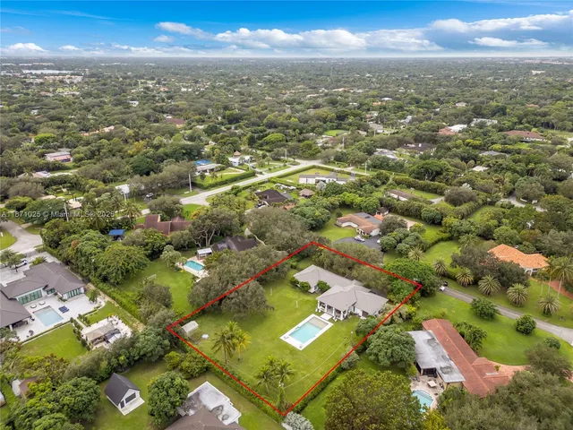 $2,550,000 | 11835 Southwest 91 Avenue, Miami, FL 33176
