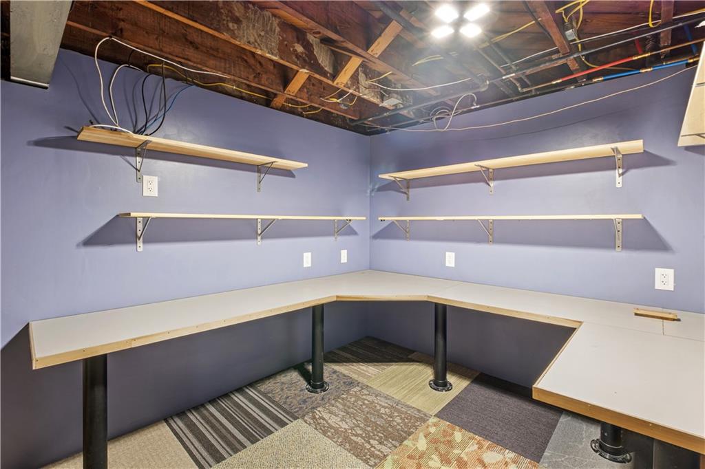 9 Wellington Road Pittsburgh, PA 15221 - Photo 16 of 20 Gallery Image 16