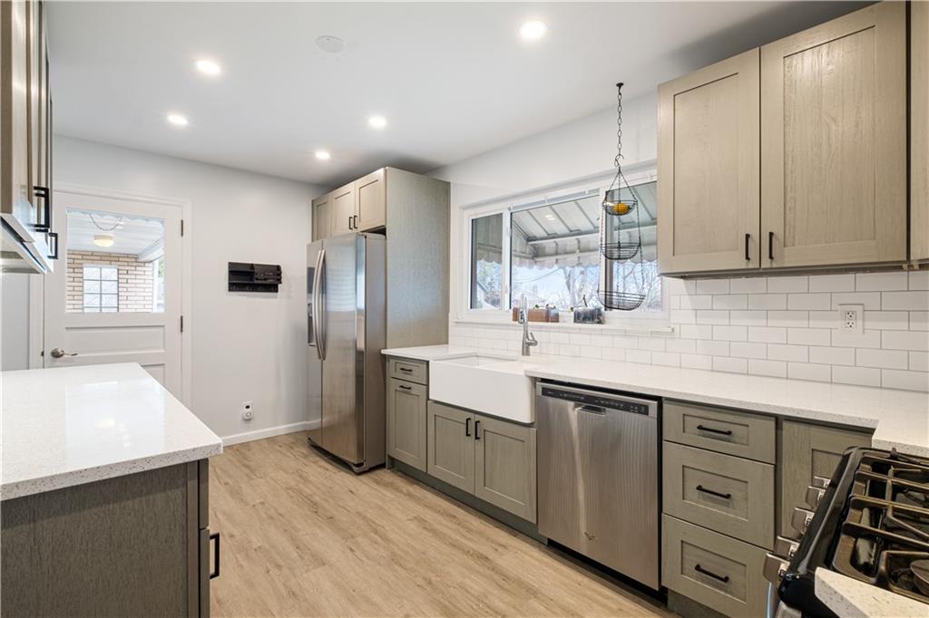 9 Wellington Road Pittsburgh, PA 15221 - Photo 7 of 20 Gallery Image 7