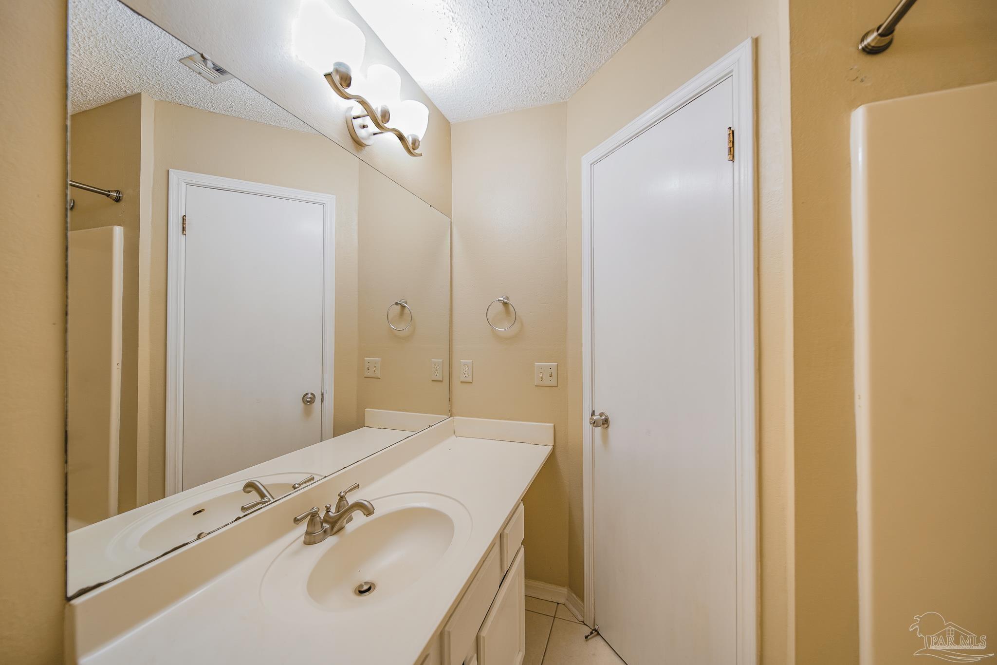 10029 Foxrun Road Pensacola, FL 32514 - Photo 15 of 41