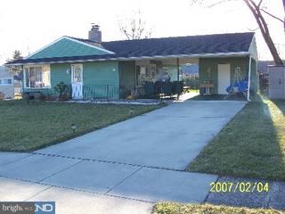 37 Gentle Road Levittown, PA 19057 - Photo 2 of 6