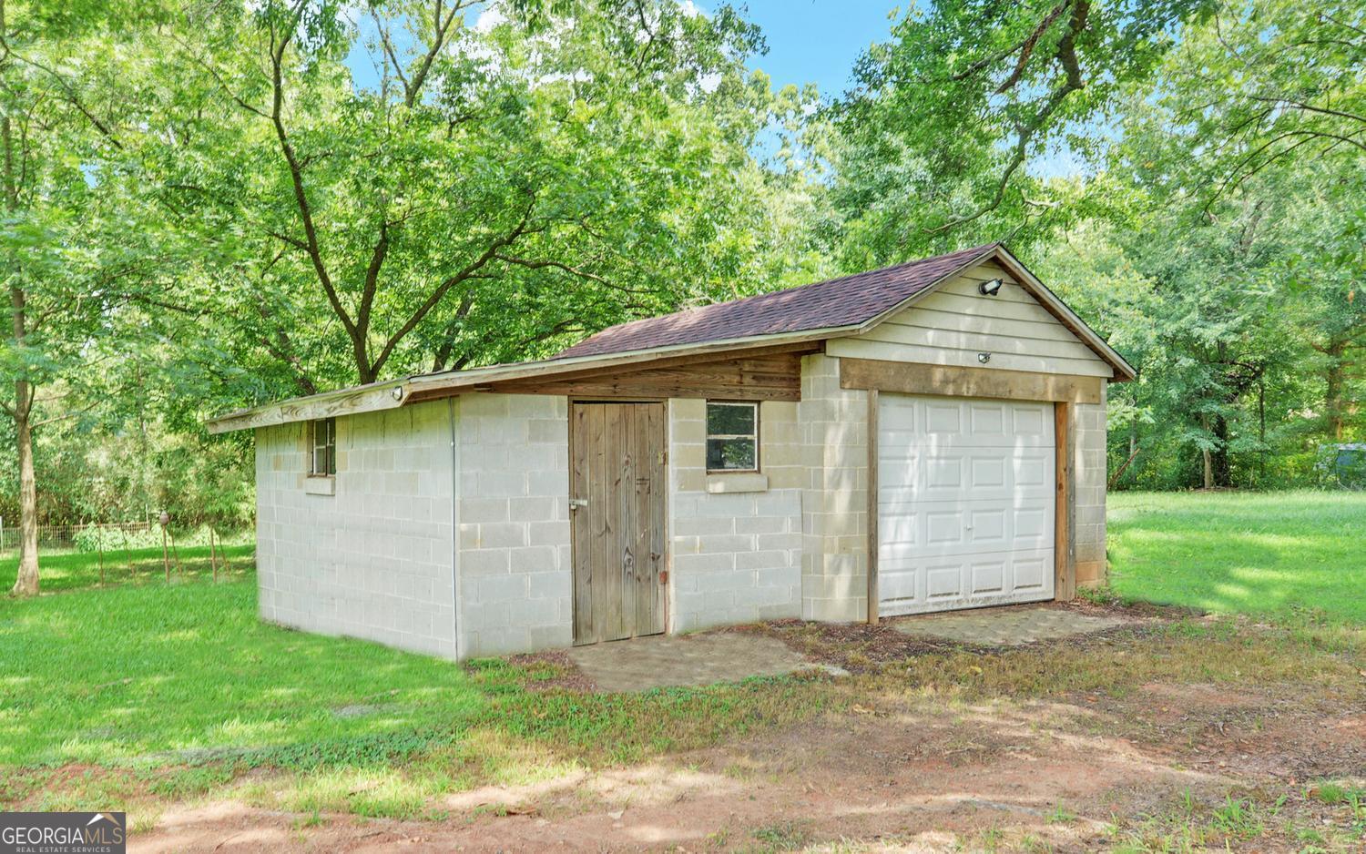 1398 Cleveland Mill Road Hartwell, GA 30643 - Photo 34 of 35 Gallery Image 34