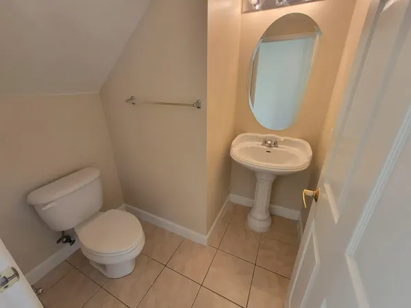 $2,400 | 4061 Shady View Lane, Tallahassee, FL 32311