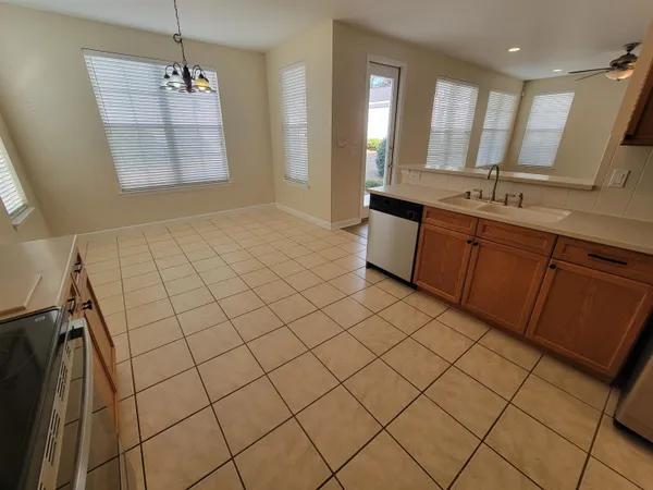 $2,400 | 4061 Shady View Lane, Tallahassee, FL 32311