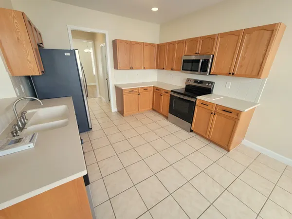 $2,400 | 4061 Shady View Lane, Tallahassee, FL 32311