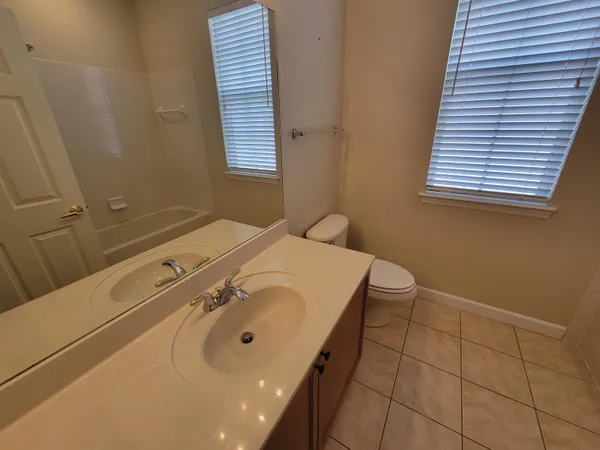 $2,400 | 4061 Shady View Lane, Tallahassee, FL 32311