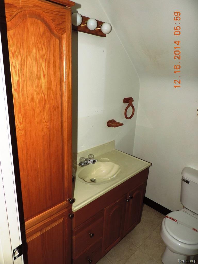 7802 Harding Street Taylor, MI 48180 - Photo 21 of 26 12-16-2014 026.jpg