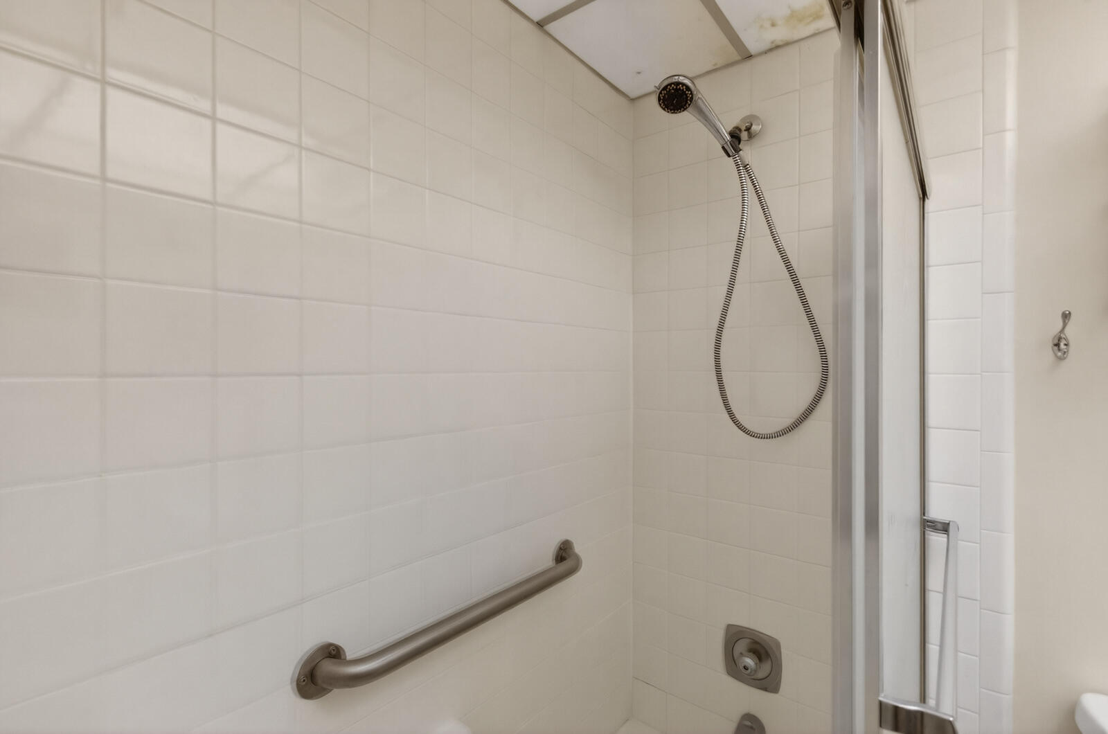 3951 Northeast 19th Road, Unit 1701 Pompano Beach, FL 33064 - Photo 46 of 82 DSC_6632