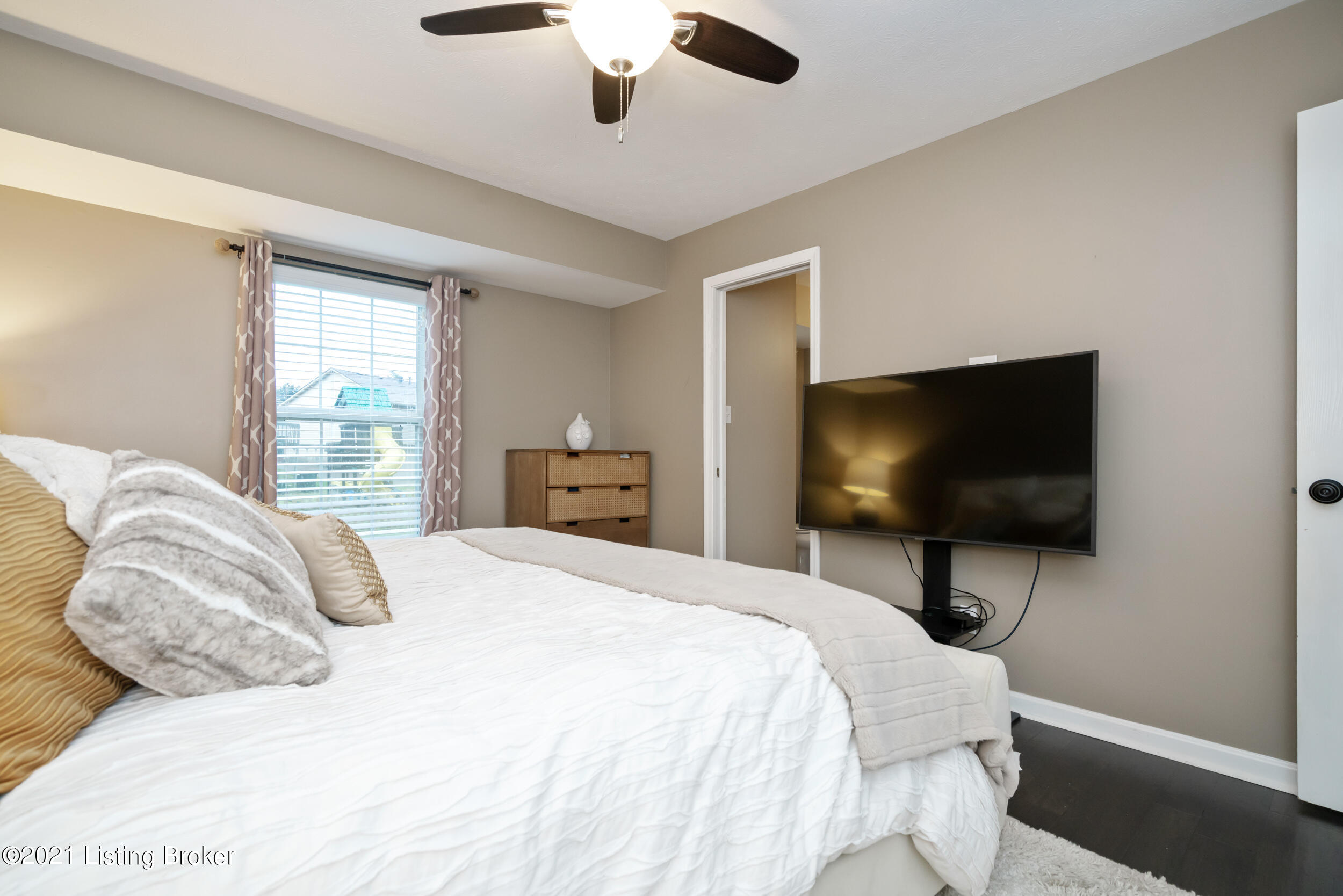 9405 Gutenberg Road Louisville, KY 40291 - Photo 15 of 33 9405 Gutenberg Road-26
