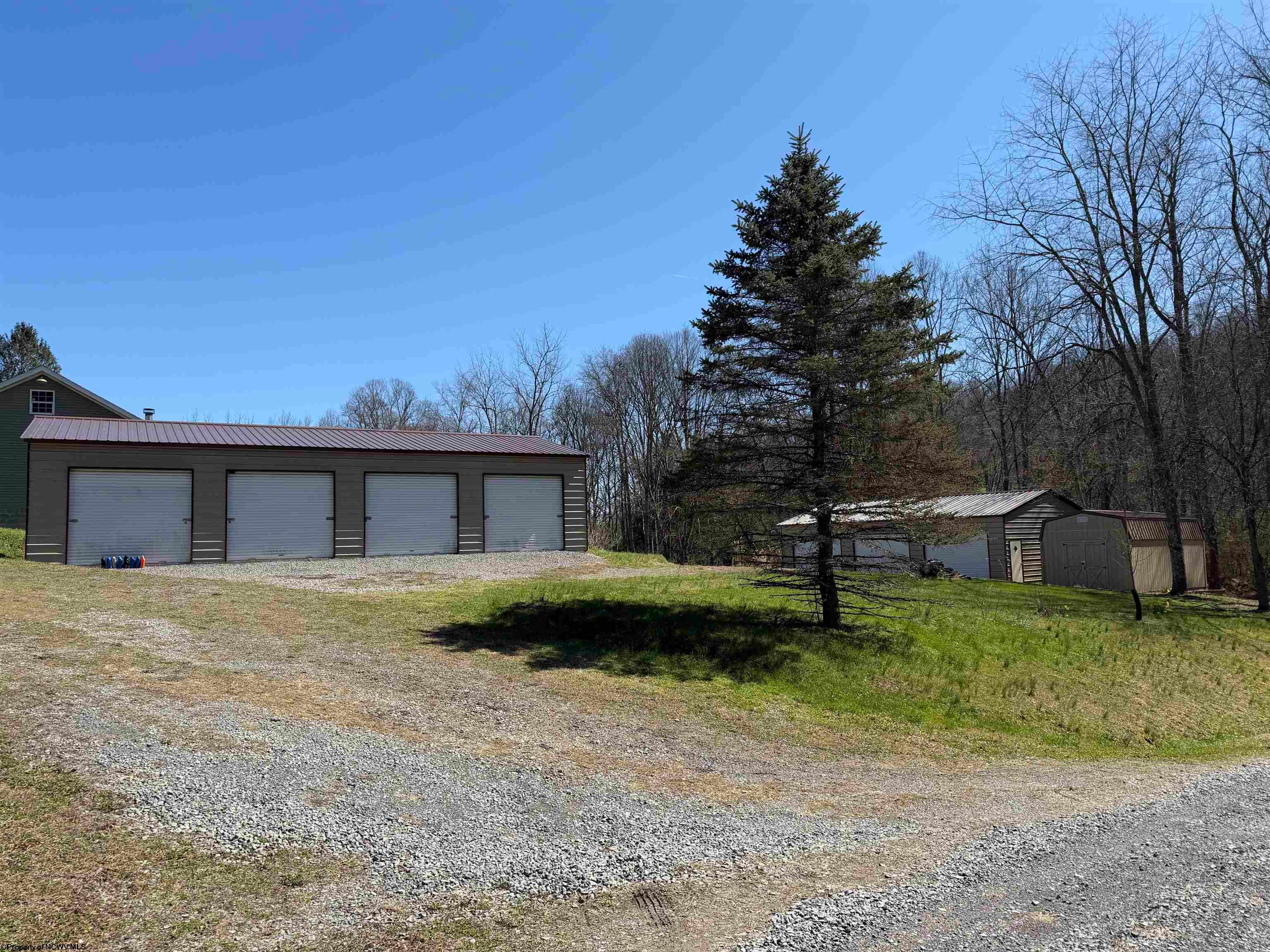 27 Edinburgh Rivesville, WV 26588 - Photo 3 of 3 Gallery Image 3