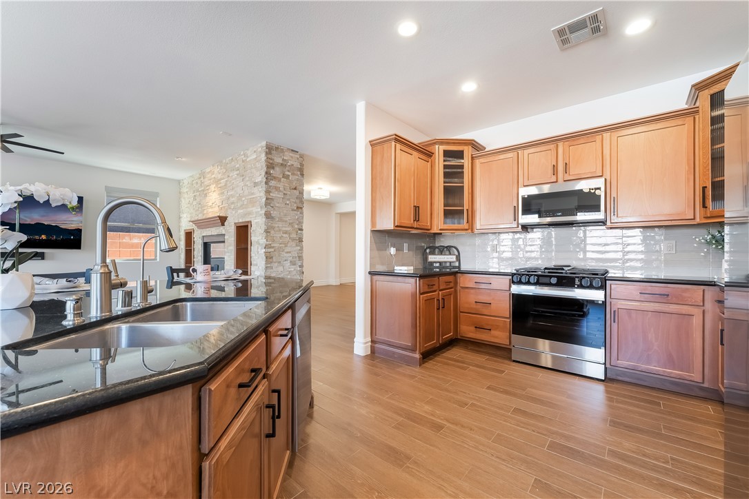 10206 Cider Mill Road Las Vegas, NV 89135 - Photo 9 of 39 Upgraded Kitchen
Soft Shut Cabinets