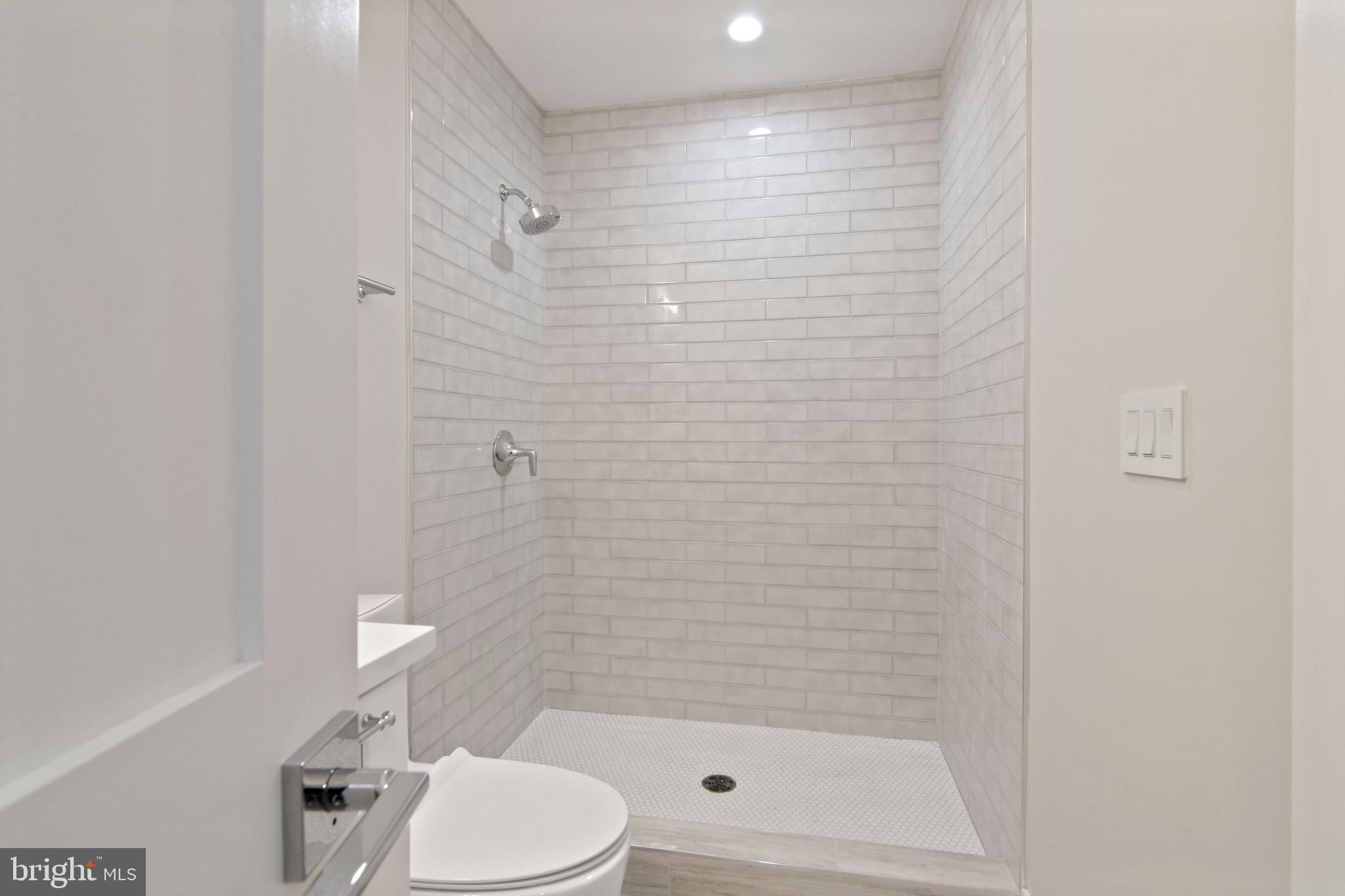 16 18th Street Southeast Washington, DC 20003 - Photo 23 of 33 Bathroom 3