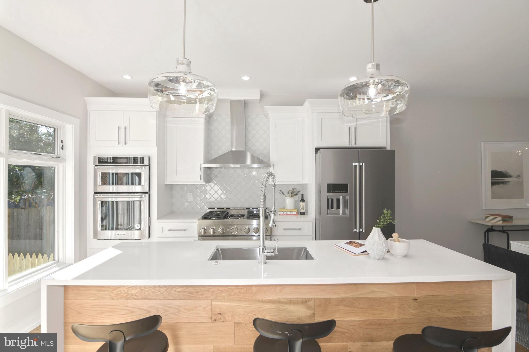 16 18th Street Southeast Washington, DC 20003 - Photo 5 of 33 Kitchen