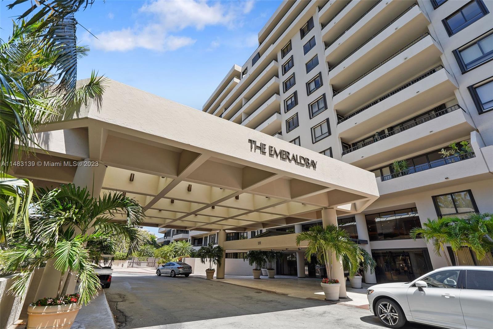 151 Crandon Boulevard, Unit 422 Key Biscayne, FL 33149 - Photo 30 of 38 a view of a parking area