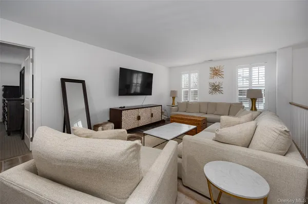$875,000 | 247 Superior Court, Wappingers Falls, NY 12590