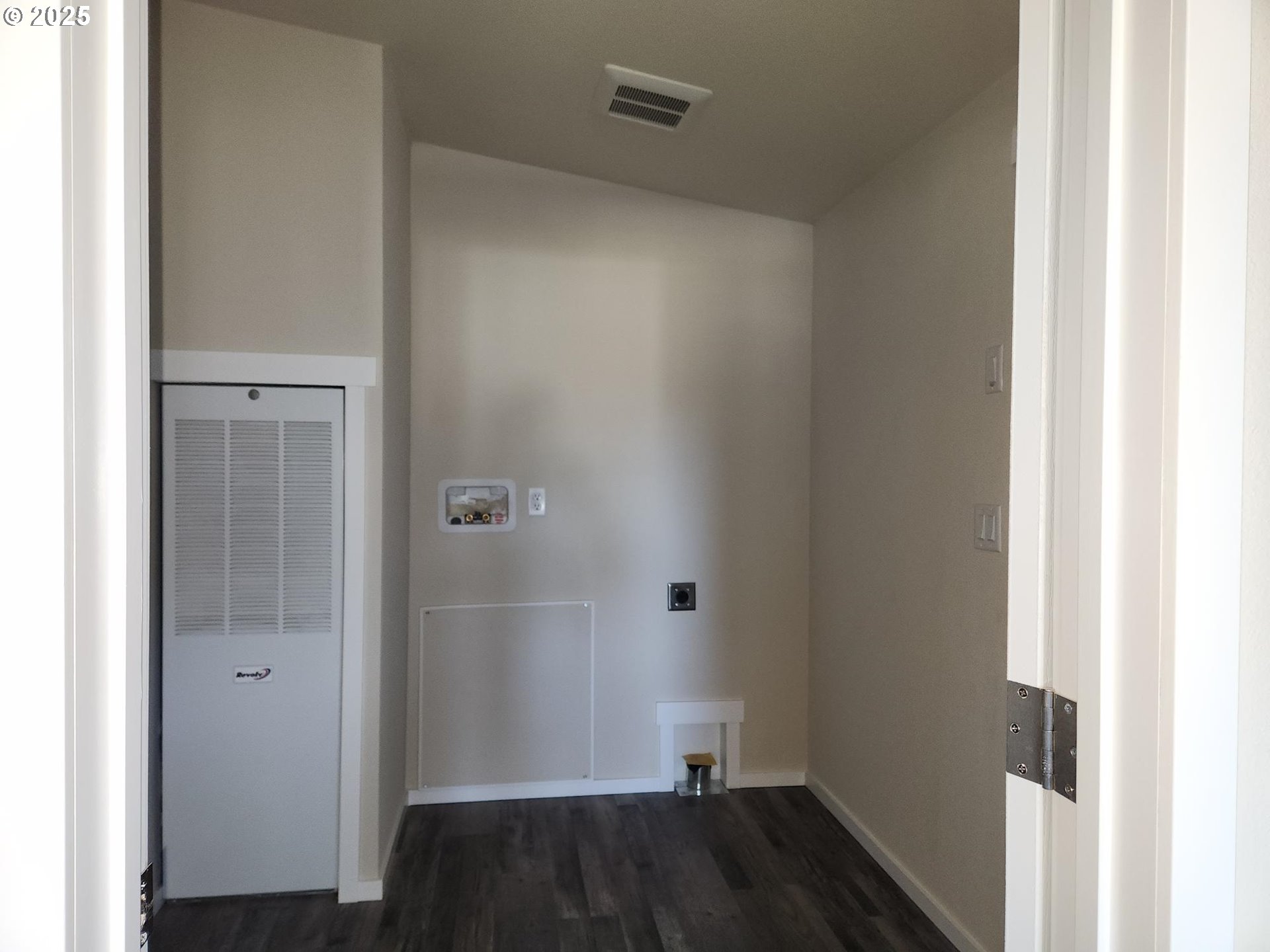 214 Chapman Road, Unit 44 Castle Rock, WA 98611 - Photo 12 of 32 Gallery Image 12
