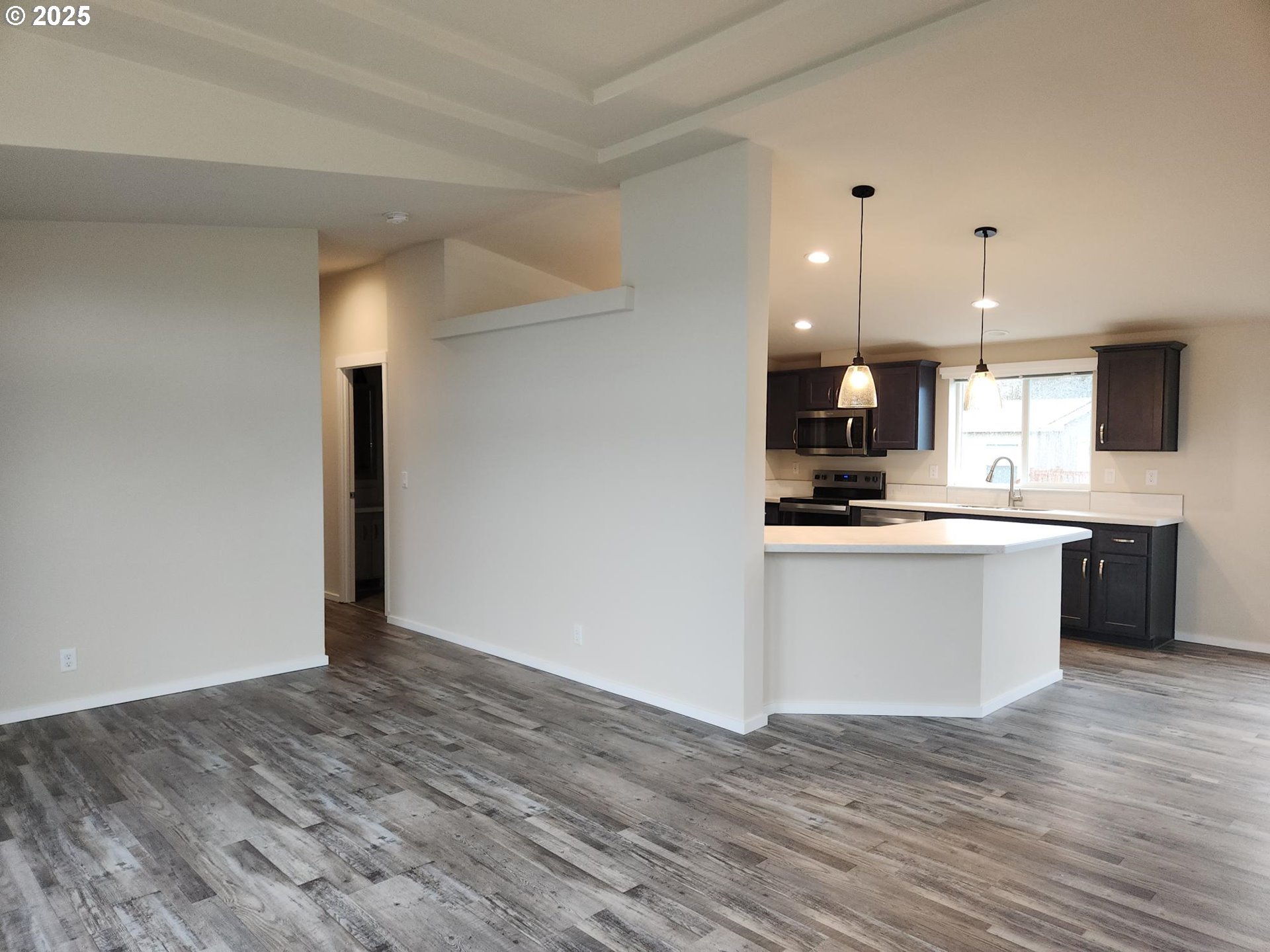214 Chapman Road, Unit 44 Castle Rock, WA 98611 - Photo 4 of 32 Gallery Image 4