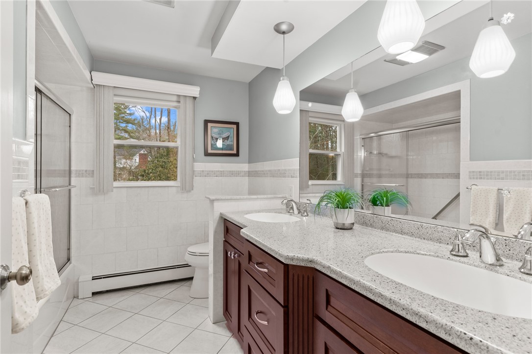 21 Colonial Road Scituate, RI 02857 - Photo 15 of 36