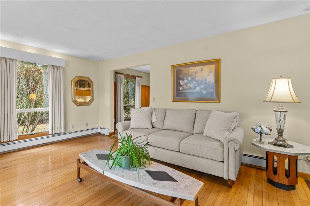 21 Colonial Road Scituate, RI 02857 - Photo 2 of 36