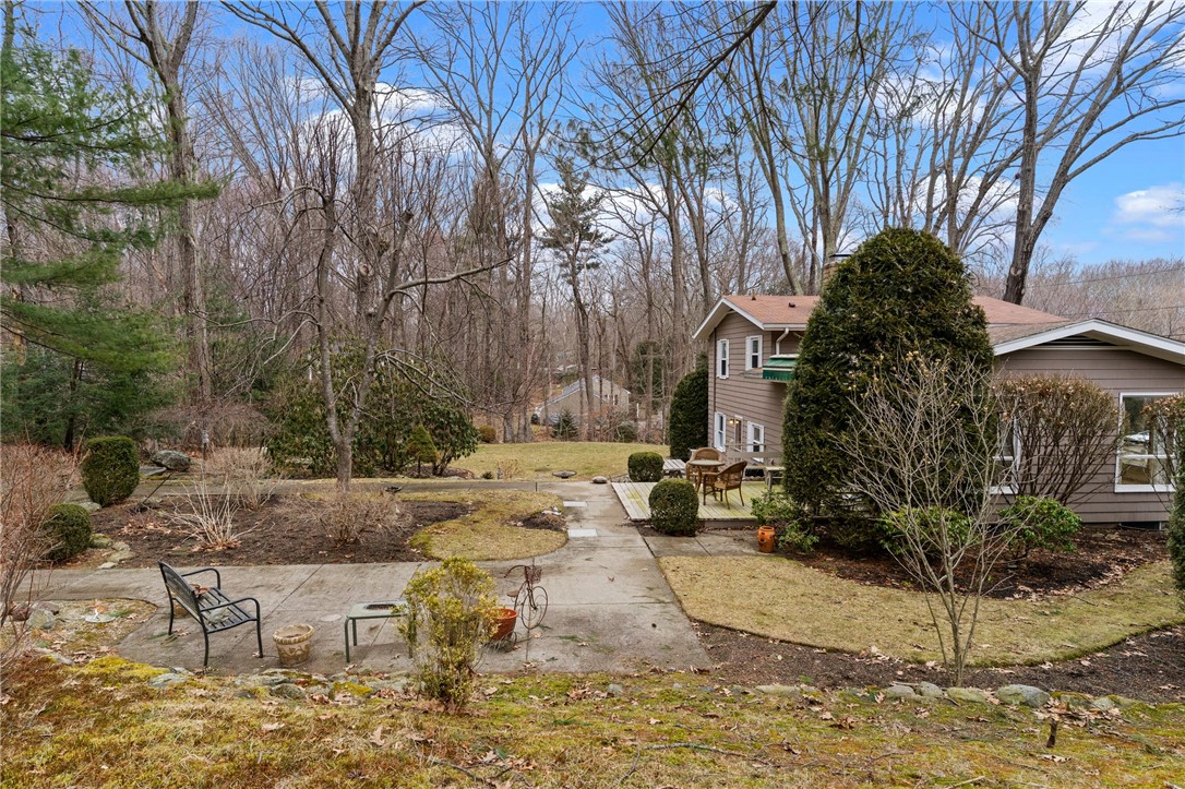 21 Colonial Road Scituate, RI 02857 - Photo 31 of 36