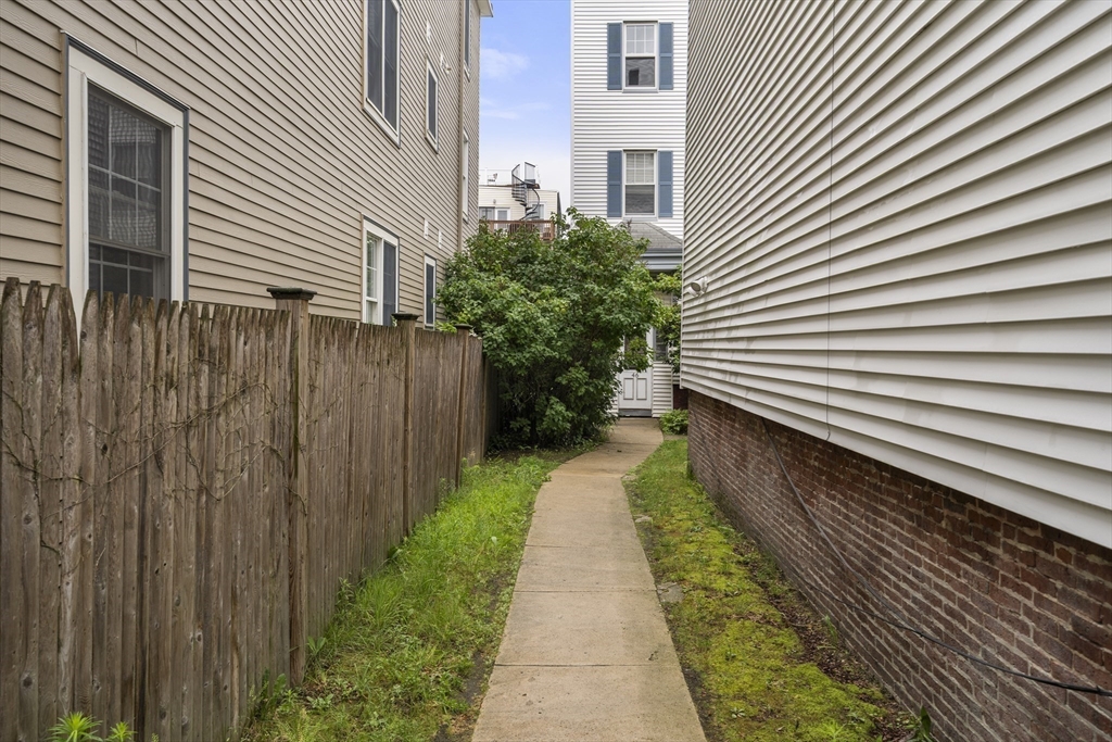 46 R H Street Boston, MA 02115 - Photo 26 of 27