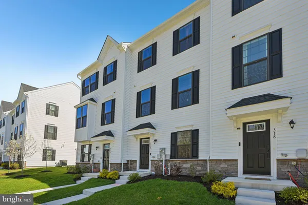 $570,000 | 316 Longs Peak Way, Exton, PA 19341