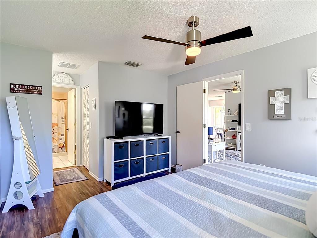 11611 Orleans Lane Port Richey, FL 34668 - Photo 35 of 57 Gallery Image 35